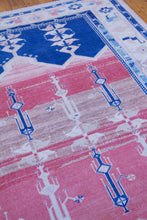 Load image into Gallery viewer, 5x7 Vintage Central Anatolian Turkish Area Rug | SKU 746