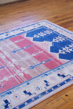 Load image into Gallery viewer, 5x7 Vintage Central Anatolian Turkish Area Rug | SKU 746