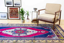 Load image into Gallery viewer, 5x10 Vintage Central Anatolian 'Taspinar' Turkish Area Rug | Colorful traditional medallion design spacious corners | SKU 329
