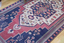 Load image into Gallery viewer, 4x8 Vintage Central Anatolioan 'Taspinar' Wool Turkish Area Rug with a bold medallion geometric border | SKU 363