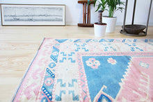 Load image into Gallery viewer, 6x7 Vintage Central Anatolian Oushak Style 'Yoruk' Turkish Area Rug | Double diamond medallion on elegant field geo border | SKU 379