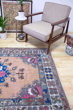 Load image into Gallery viewer, 5x7 Vintage Central Anatolian 'Konya' Turkish Area Rug | Navy medallion with pink accents spacious field | SKU 393