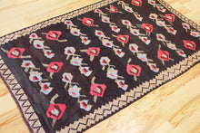 Load image into Gallery viewer, 5x7 Vintage Eastern Anatolian 'Kars' Turkish Kilim Area Rug | Balanced floral design onyx field geometric border | SKU 485