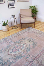Load image into Gallery viewer, 5x9 Vintage Central Anatolian Oushak Style Turkish Area Rug | Floral medallion, spacious design, muted colors | SKU 500