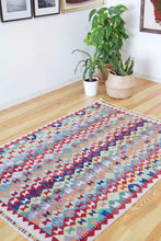 Load image into Gallery viewer, 4x6 Vintage Kilim Area Rug | Repeating all over diamond tribal motifs colorful design | SKU 517