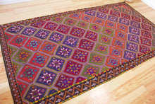 Load image into Gallery viewer, 6x9 Vintage Anatolian Turkish Kilim Area Rug | Repeating staggered all over tribal motifs with stars in centers | SKU 535