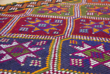 Load image into Gallery viewer, 6x9 Vintage Anatolian Turkish Kilim Area Rug | Repeating staggered all over tribal motifs with stars in centers | SKU 535