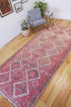 Load image into Gallery viewer, 5x11 Vintage South Eastern Anatolian Oushak Style 'Antep' Turkish Area Rug Symmetrical Diamond Design with Alternating Motifs | SKU 545