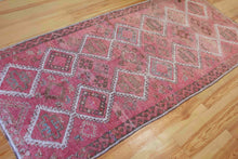 Load image into Gallery viewer, 5x11 Vintage South Eastern Anatolian Oushak Style 'Antep' Turkish Area Rug Symmetrical Diamond Design with Alternating Motifs | SKU 545