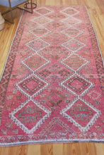 Load image into Gallery viewer, 5x11 Vintage South Eastern Anatolian Oushak Style 'Antep' Turkish Area Rug Symmetrical Diamond Design with Alternating Motifs | SKU 545