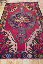 Load image into Gallery viewer, 5x9 Vintage Eastern Anatolian 'Kars' Turkish Kilim Area Rug Bold Medallion Red Field Geometric Design Floral Embellishments | SKU 553
