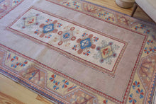 Load image into Gallery viewer, 6x8 Vintage Western Anatolian Oushak Style 'Milas' Turkish Area Rug Spacious Field Geometric Design Floral Border Soft Colors | SKU 558