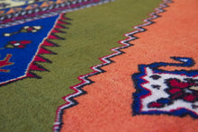 Load image into Gallery viewer, 6x9 Vintage Central Anatolian 'Taspinar' Turkish Area Rug | Bold Medallion Vibrant Colors Stylized Border | SKU 630