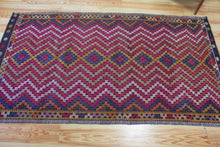 Load image into Gallery viewer, 5x9 Vintage Southern Anatolian Turkish Kilim Area Rug | Symmetrical Staggered Design with Diamond Shapes in the Middle Bold Colors | SKU 639