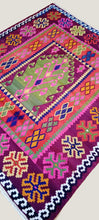 Load image into Gallery viewer, 5x6 Vintage Northern Anatolian Turkish Handwoven Kilim Rug | Vibrant Colors Single Niche Design Geometric Designs | SKU 722
