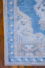 Load image into Gallery viewer, 2x3 Vintage Central Anatolian Turkish Mini Rug | SKU M100
