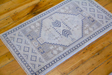 Load image into Gallery viewer, 2x3 Vintage Central Anatolian Turkish Mini Rug | SKU M114
