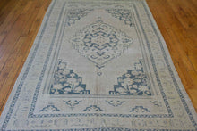 Load image into Gallery viewer, 6x9 Vintage Central Anatolian Turkish Area Rug | SKU 737
