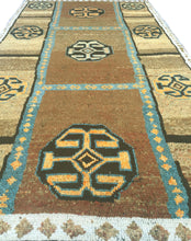 Load image into Gallery viewer, 4x7 Vintage Eastern Anatolian &#39;Kars&#39; Turkish Area Rug | Geometric Design Tribal Motifs Earthy Colors  | SKU 187
