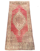 Load image into Gallery viewer, 5x12 Vintage Central Anatolian Oushak Style &#39;Taşpınar&#39; Turkish Area Rug | Bold Medallion Muted Colors Stylized Border | SKU 207
