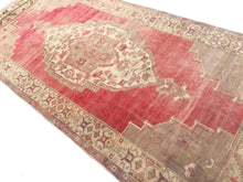 Load image into Gallery viewer, 5x12 Vintage Central Anatolian Oushak Style &#39;Taşpınar&#39; Turkish Area Rug | Bold Medallion Muted Colors Stylized Border | SKU 207
