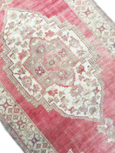 Load image into Gallery viewer, 5x12 Vintage Central Anatolian Oushak Style &#39;Taşpınar&#39; Turkish Area Rug | Bold Medallion Muted Colors Stylized Border | SKU 207
