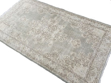 Load image into Gallery viewer, 4x7 Vintage Central Anatolian Oushak Style &#39;Isparta&#39; Turkish Area Rug | Bold Medallion Intricate Design Muted Colors Stylized Border | SKU 221
