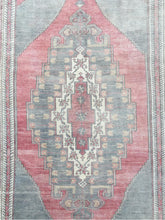 Load image into Gallery viewer, 5x9 Vintage Central Anatolian Oushak Style &#39;Taşpınar&#39; Turkish Area Rug | Diamond Medallion Spacious Field Light Muted Colors Floral Embellished Border | SKU 229
