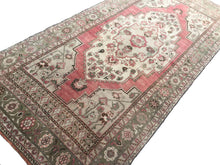 Load image into Gallery viewer, 5x10 Vintage Central Anatolian Oushak Style &#39;Taşpınar&#39; Turkish Area Rug | Flower Embellished Bold Medallion Warm Muted Colors Stylized Corner Design Intricate Border | SKU 230
