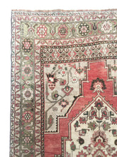 Load image into Gallery viewer, 5x10 Vintage Central Anatolian Oushak Style &#39;Taşpınar&#39; Turkish Area Rug | Flower Embellished Bold Medallion Warm Muted Colors Stylized Corner Design Intricate Border | SKU 230
