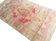 Load image into Gallery viewer, 5x8 Vintage Central Anatolian Oushak Style &#39;Taşpınar&#39; Turkish Area Rug | Bold Medallion Spacious Field Warm Muted Colors Stylized Border | SKU 266
