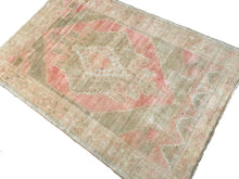 Load image into Gallery viewer, 4x6 Vintage Central Anatolian Oushak Style &#39;Taşpınar&#39; Turkish Area Rug | Diamond Medallion Muted Colors Geometric Design | SKU 268
