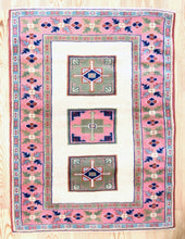 Load image into Gallery viewer, 4x5 Vintage Western Anatolian &#39;Yoruk&#39; Turkish Area Rug | Three medallion field on ivory field with pink border | SKU 339
