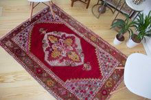Load image into Gallery viewer, 4x5 Vintage Central Anatolian &#39;Kirsehir&#39; Turkish Area Rug | Bold medallion floral design red field pink accents | SKU 403
