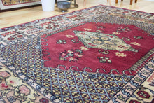 Load image into Gallery viewer, 5x7 Vintage Central Anatolian &#39;Kula&#39; Turkish Area Rug | Bold medallion geometric design earthy colors | SKU 410
