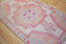 Load image into Gallery viewer, 4x7 Vintage Central Anatolian &#39;Oushak&#39; Turkish Area Rug | Bold Medallion Spacious Field Pink Accents | SKU 424
