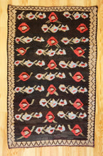 Load image into Gallery viewer, 5x7 Vintage Eastern Anatolian &#39;Kars&#39; Turkish Kilim Area Rug | Balanced floral design onyx field geometric border | SKU 485

