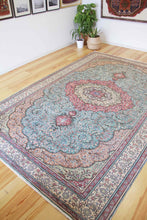 Load image into Gallery viewer, 7x10 Vintage Central Anatolian &#39;Kayseri&#39; Turkish Area Rug | Intricate floral design bold medallion floral border | SKU 514
