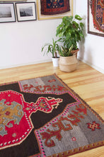 Load image into Gallery viewer, 5x7 Vintage Eastern Anatolian &#39;Kars&#39; Turkish Area Rug | Single bold red medallion black field gray corners pink accents | SKU 525
