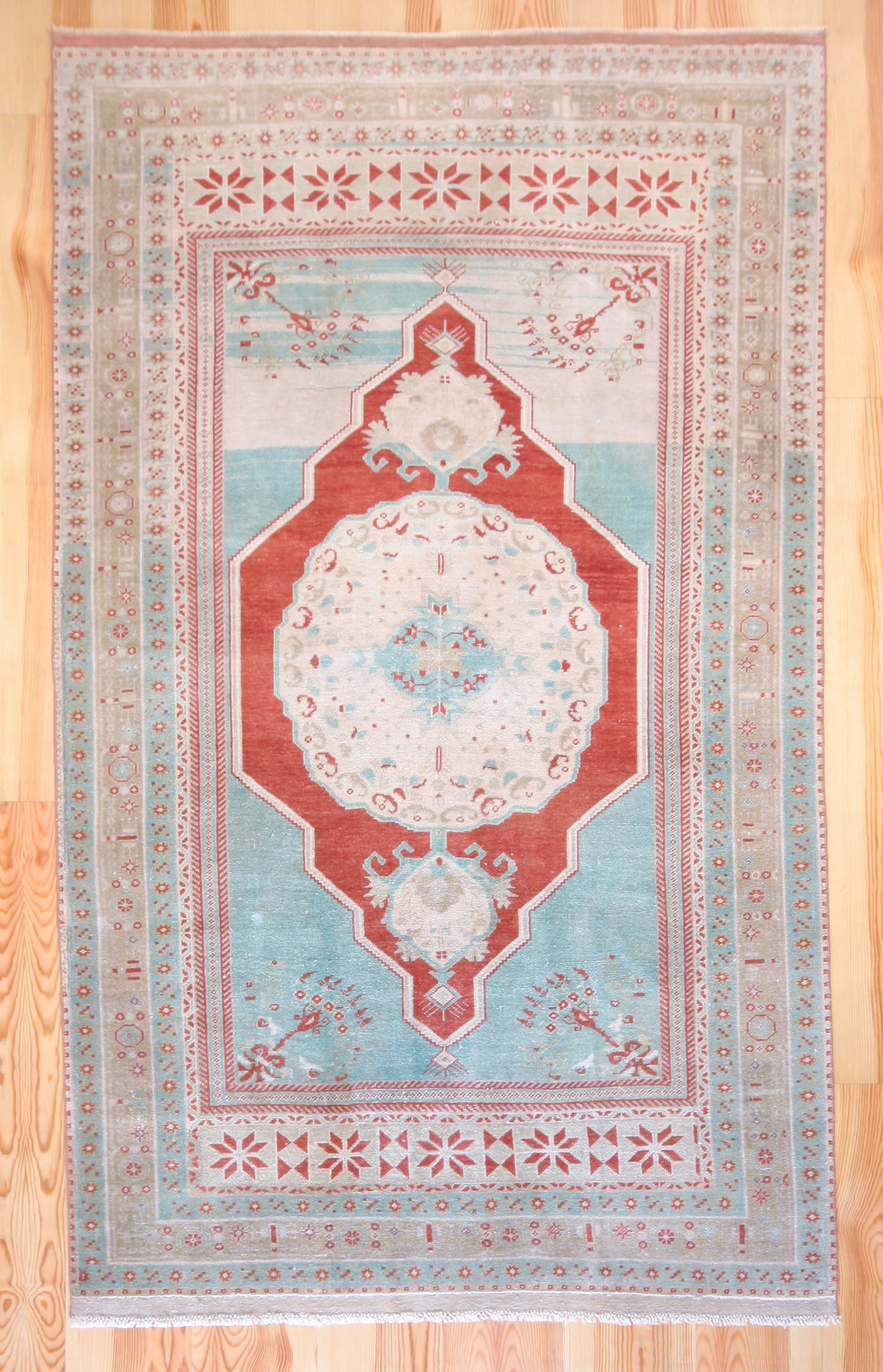 5x8 Vintage Central Anatolian Oushak Style Turkish Area Rug | Bold medallion on earthy field intricate bracket and field design  | SKU 529