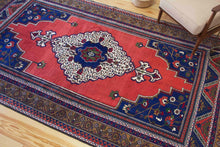Load image into Gallery viewer, 6x11 Vintage Central Anatolian &#39;Taspinar&#39; Turkish Area Rug Bold Medallion Spacious Field Floral Corner Brackets Geometric Border | SKU 548
