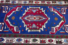 Load image into Gallery viewer, 5x7 Vintage Central Anatolian &#39;Taspinar&#39; Turkish Area Rug Bold Red Medallion on Blue Field| Geometric Design Light Border | SKU 564
