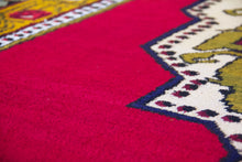 Load image into Gallery viewer, 5x9 Vintage Central Anatolian &#39;Aksaray&#39; Turkish Area Rug | Single Bold Geometric Medallion Red Field Stylized Floral Border | SKU 568
