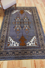 Load image into Gallery viewer, 5x8 Vintage Central Anatolian &#39;Konya&#39; Turkish Area Rug | Unique Medallion Design Spacious Field Geometric Border Natural Colors | SKU 596
