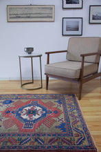 Load image into Gallery viewer, 4x6 Vintage Central Anatolian &#39;Taspinar&#39; Turkish Area Rug | Double Medallion Geometric Design Stylized Border Subtle Colors | SKU 660
