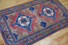 Load image into Gallery viewer, 4x6 Vintage Central Anatolian &#39;Taspinar&#39; Turkish Area Rug | Double Medallion Geometric Design Stylized Border Subtle Colors | SKU 660
