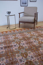 Load image into Gallery viewer, 7x10 Vintage Central Anatolian &#39;Kayseri&#39; Turkish Rug | Intricate Symmetrical Geometric Design Earthy Colors | SKU 670
